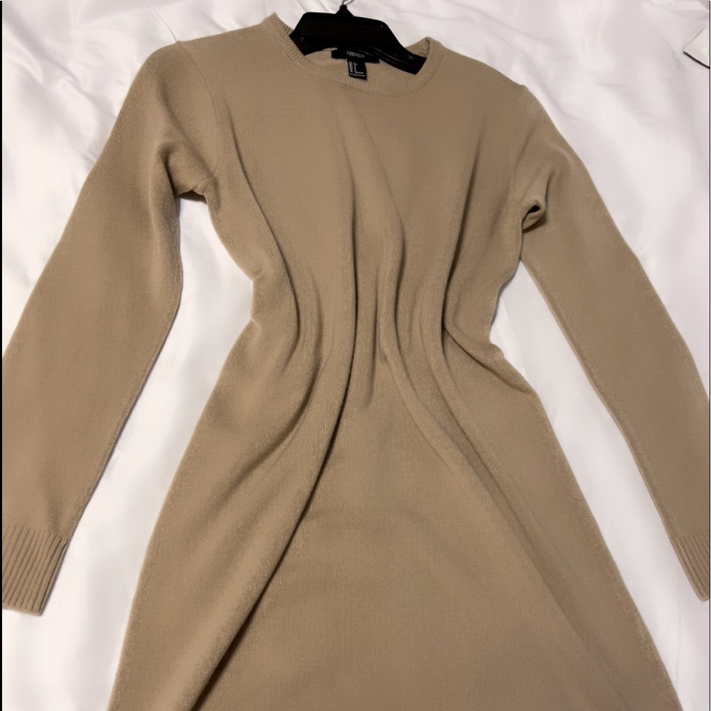 Mini long dress. Size small. Forever21 brand.